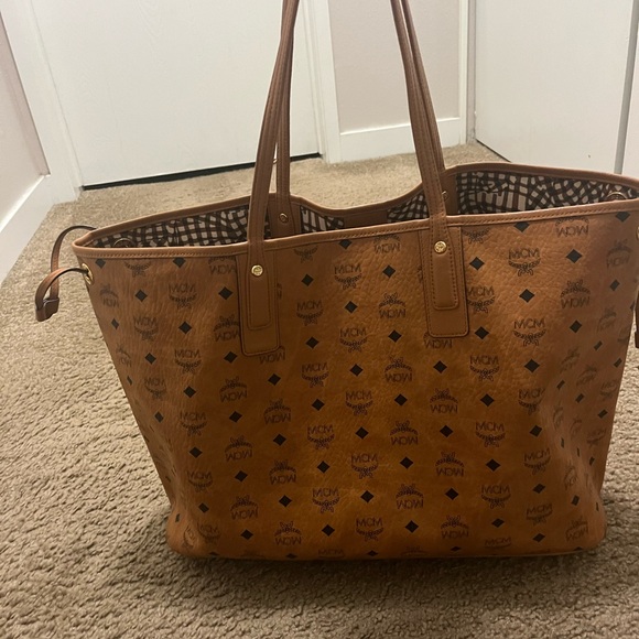 MCM Cognac Visetos Logo Canvas Tote in Brown - Picture 7 of 9